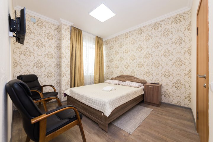 Room 2 of 24