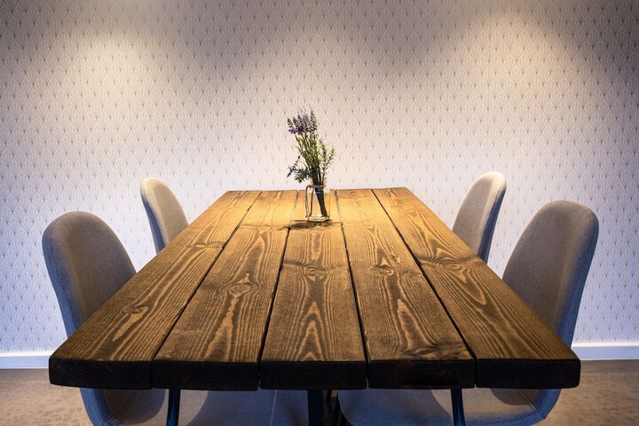 Dining 34 of 52
