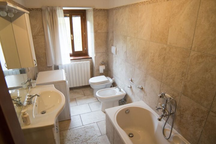 Room 20 of 34