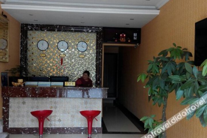 Super 8 Hotel (Longquanyi Luodai Ancient Town)