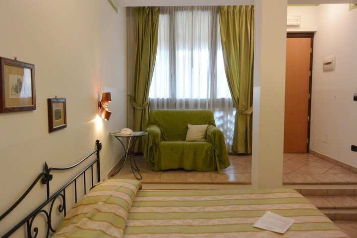 Room 10 of 56