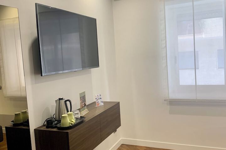 Room 7 of 36