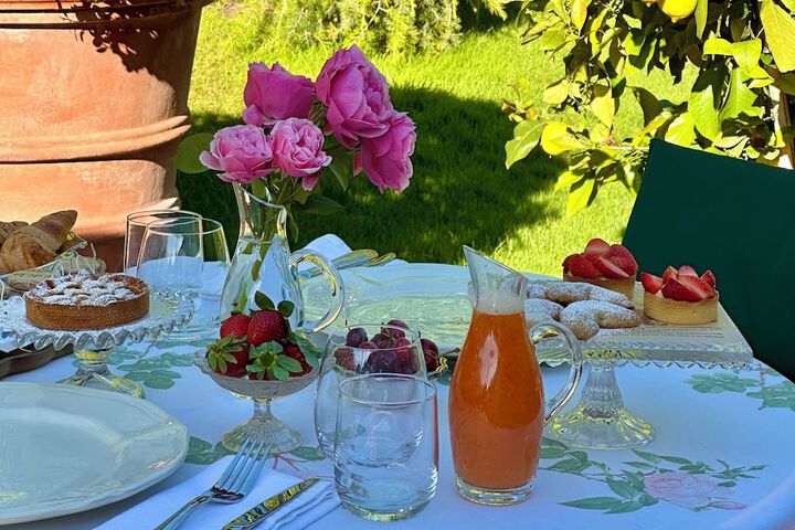 Breakfast/Coffee Service 44 of 67