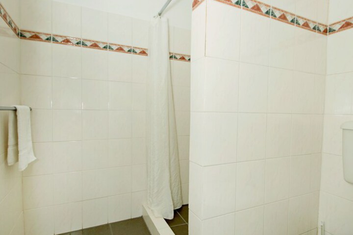 Room 15 of 21