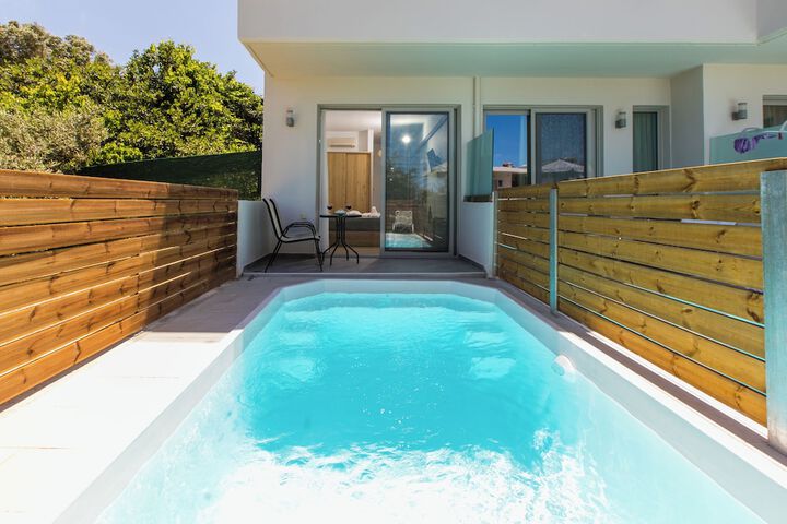 Pool 46 of 82