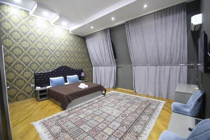 Room 7 of 70