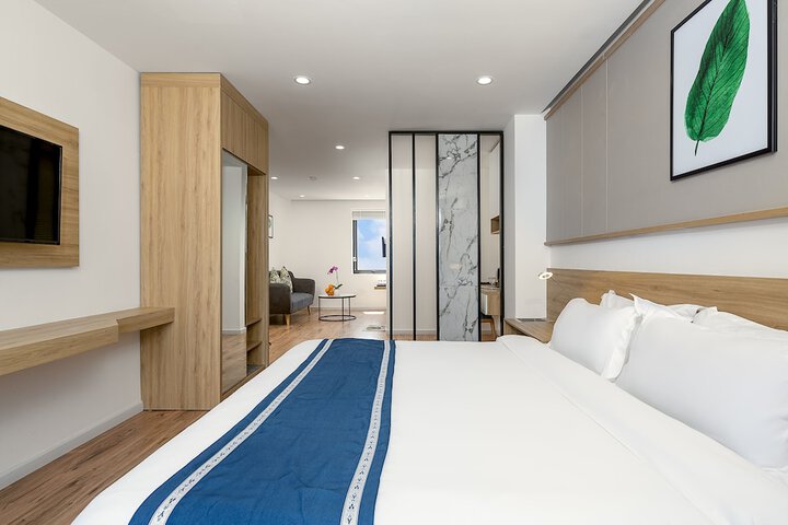 Room 18 of 26