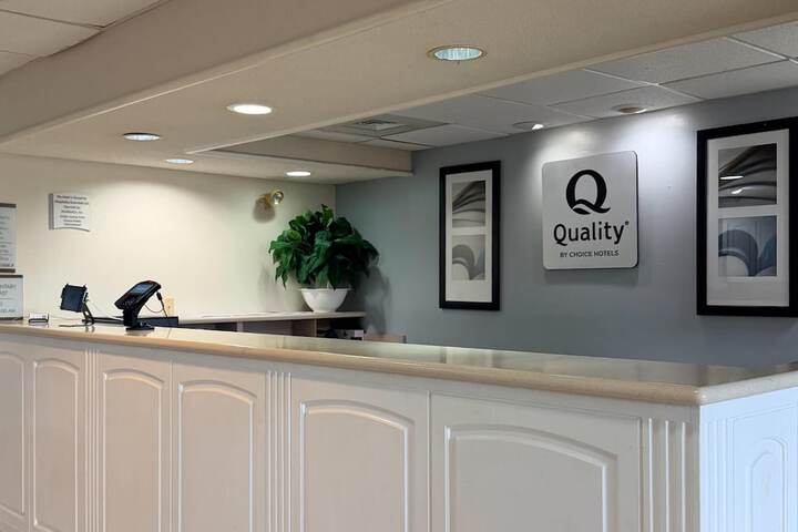 Guest Lobby