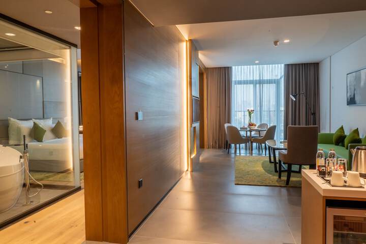 Room 11 of 45