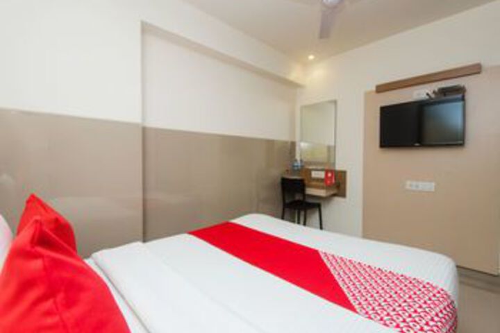 Room 16 of 26