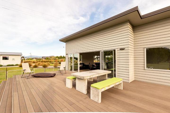 Image of Poppa Petes - Te Anau Holiday Home