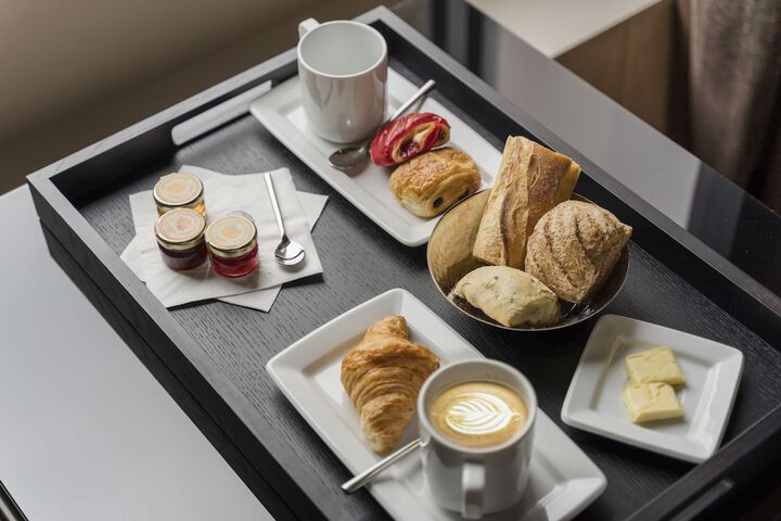 Breakfast/Coffee Service 67 of 79