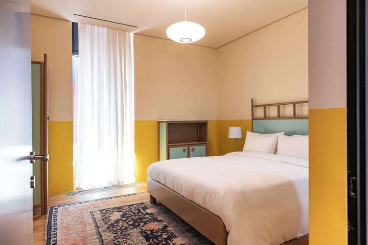 Room 73 of 280