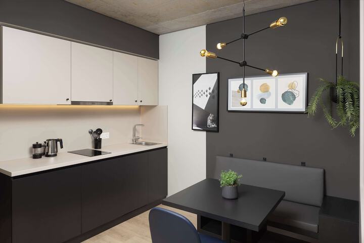 Room 60 of 92