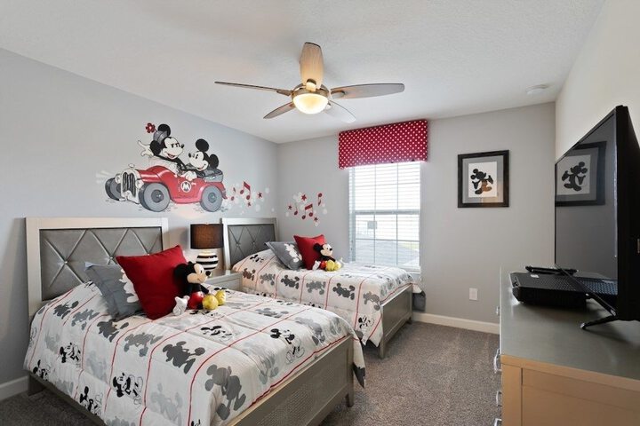 Room 3 of 26