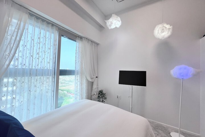 Room 6 of 37