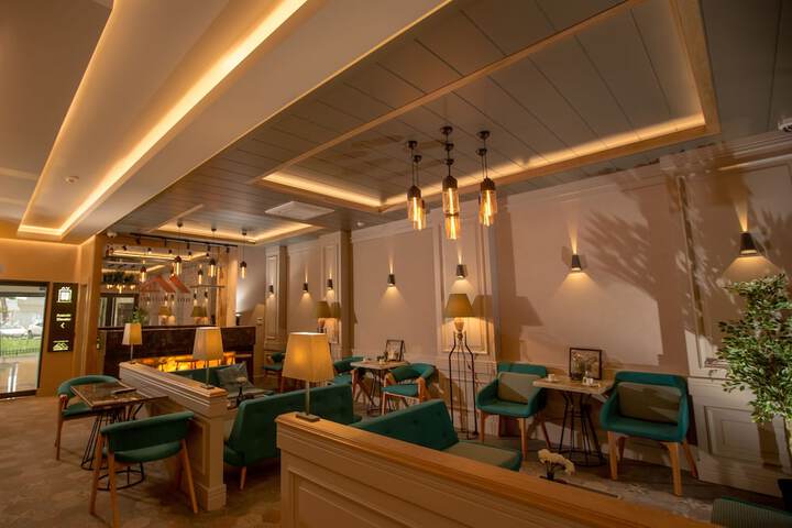 Hotel Interior 4 of 36