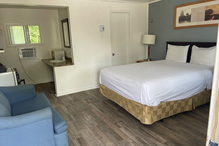Room 25 of 55