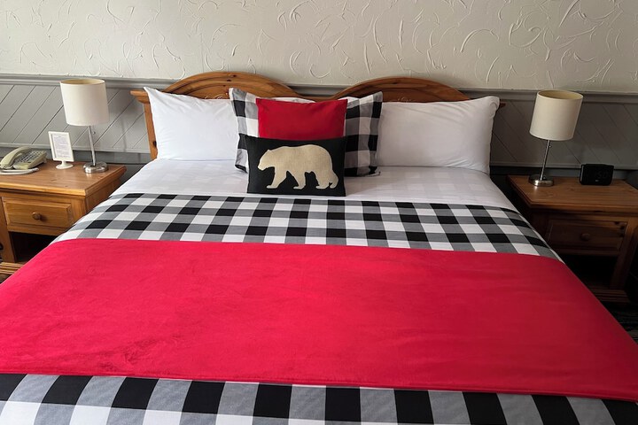 Room 12 of 34