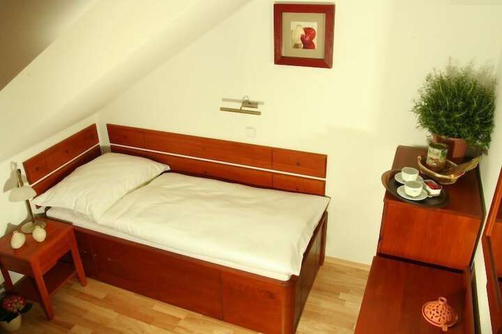 Room 12 of 53