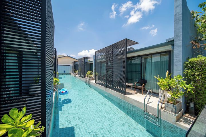 Pool 38 of 75