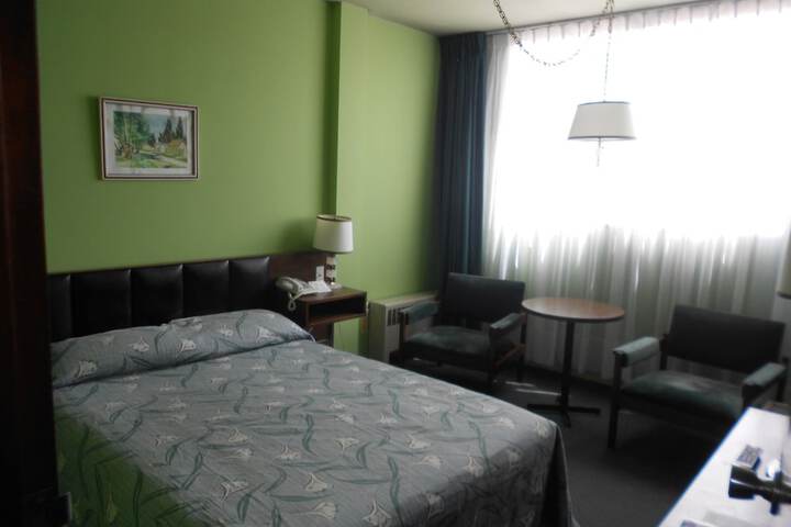 Room 4 of 29