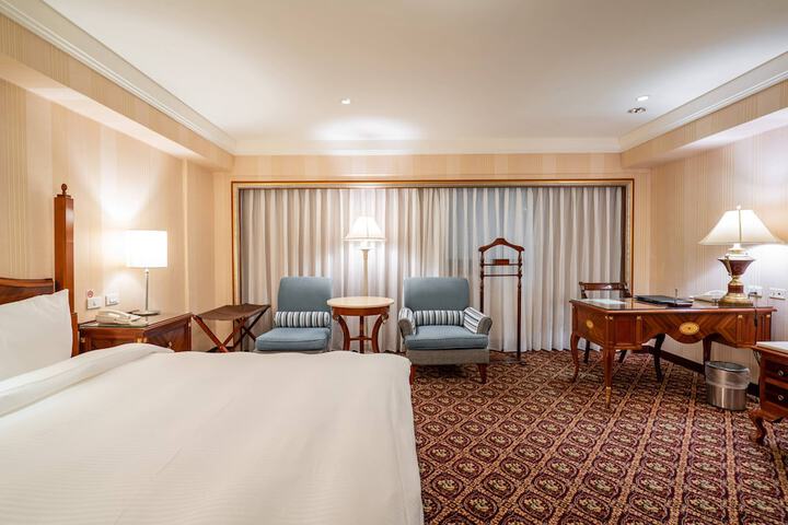Room 36 of 164