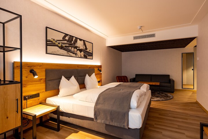 Room 6 of 58