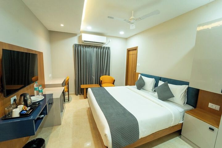 Room 14 of 35
