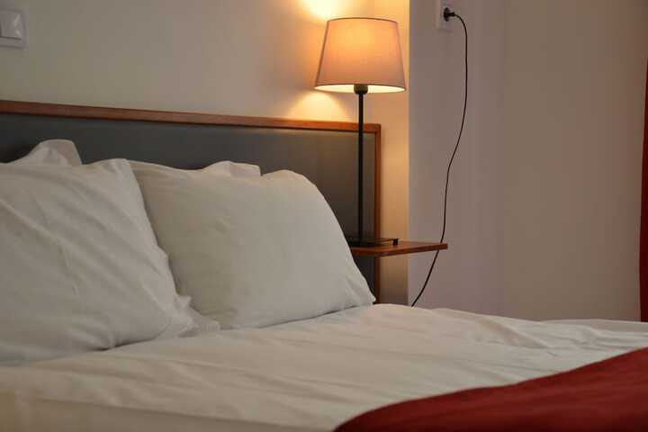 Room 8 of 37