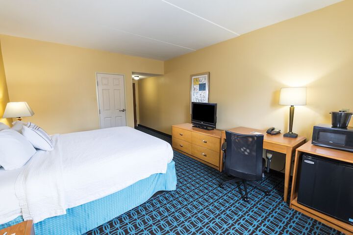 Room 5 of 37