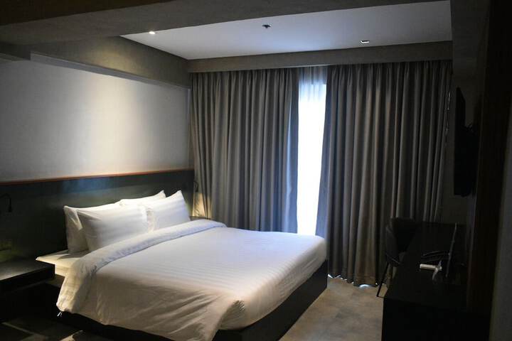 Room 30 of 61