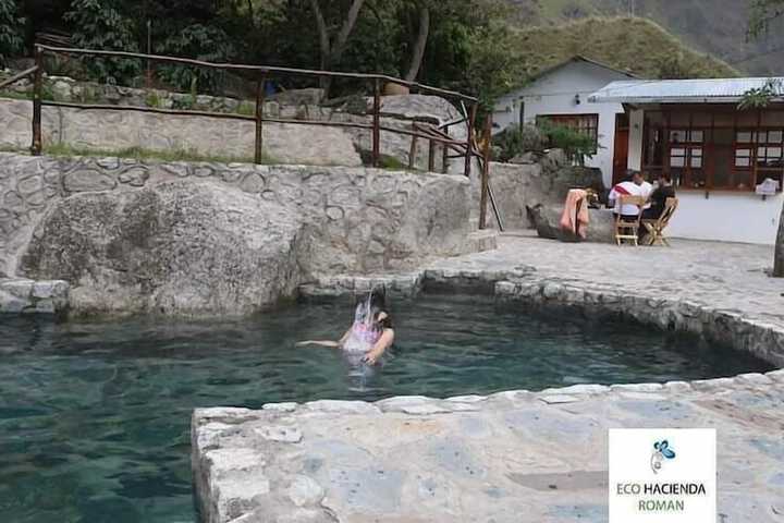 Pool 11 of 35