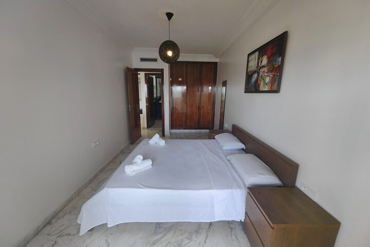 Room 85 of 404
