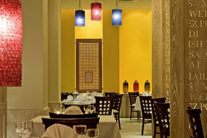 Dining 160 of 249