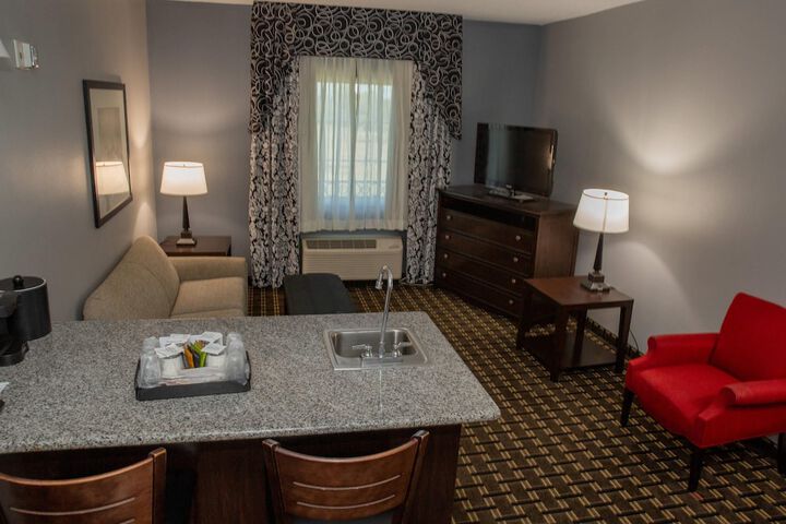 Room 27 of 59