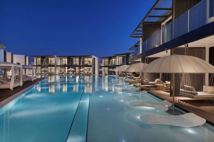 Pool 81 of 105