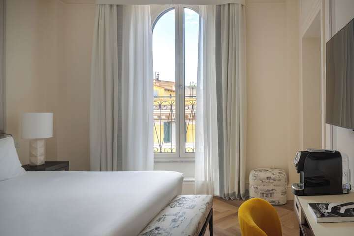 Room 35 of 78