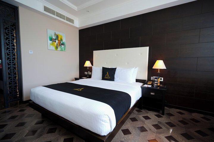 Room 18 of 62