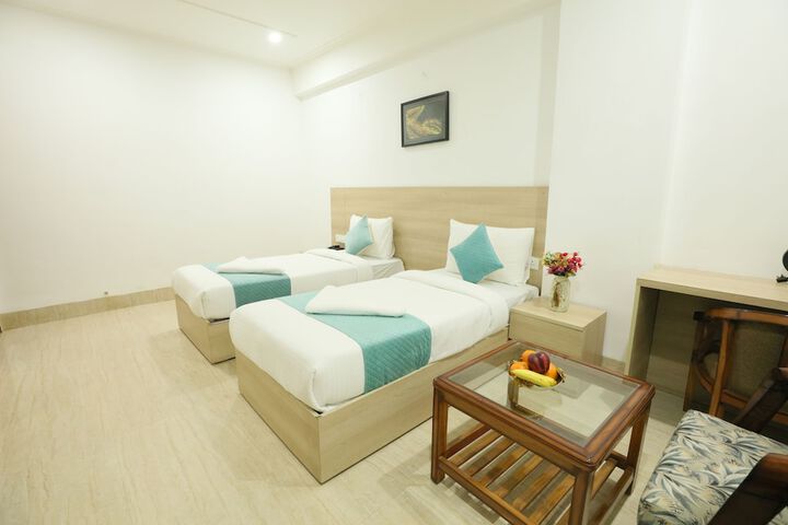 Room 16 of 22