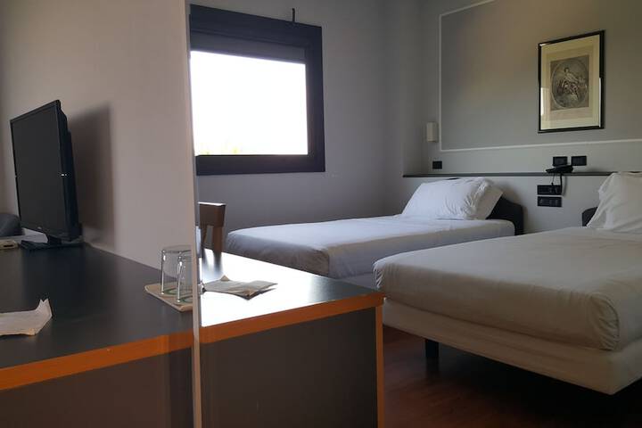 Room 22 of 87