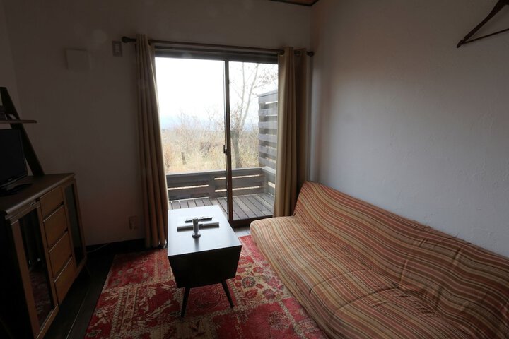 Room 9 of 31