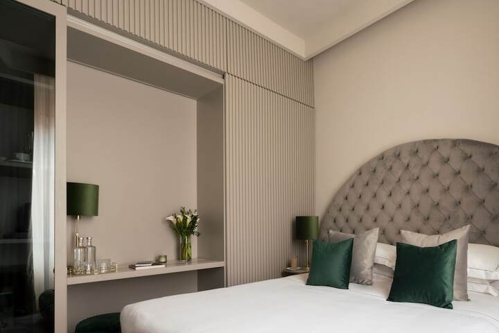 Room 43 of 111