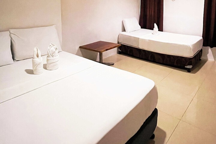 Room 35 of 90