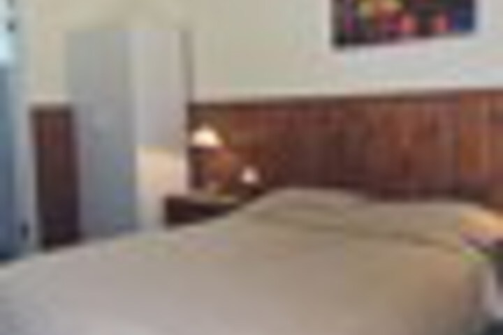 Room 20 of 123