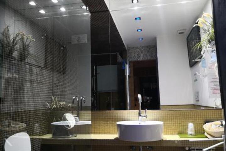 Photo 8