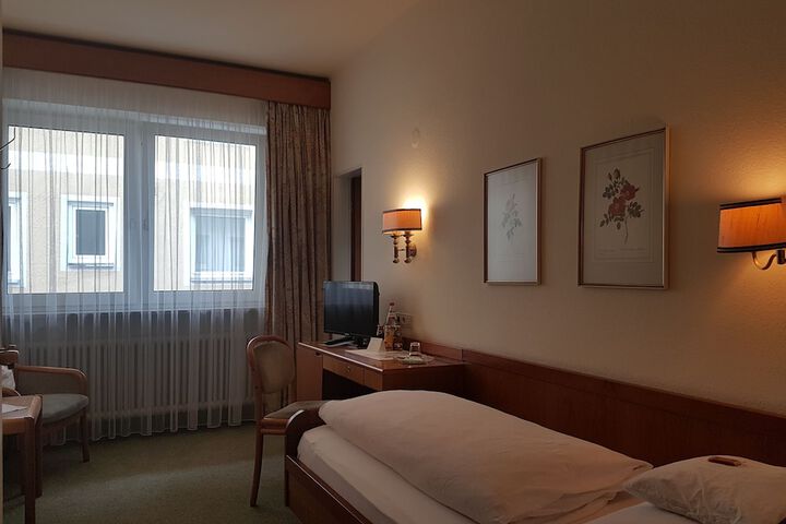 Room 16 of 67