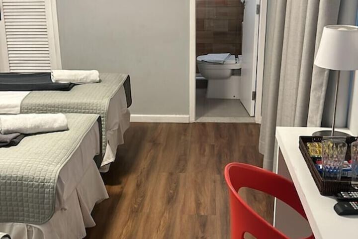Room 35 of 68