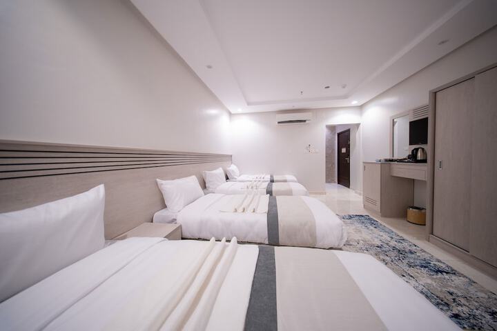 Room 52 of 64