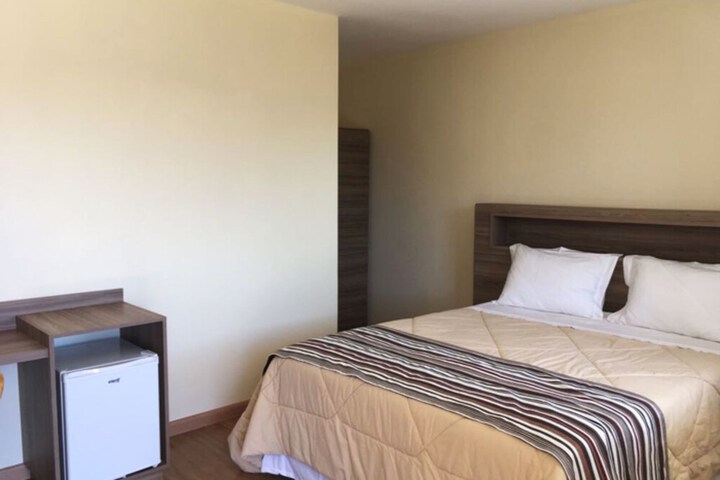 Room 3 of 61